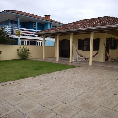 Casa Guaratuba Espacosa E Confortavel Exterior photo