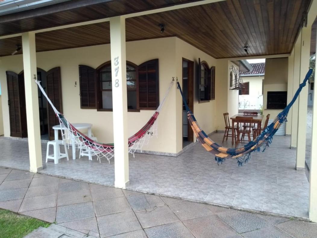 Casa Guaratuba Espacosa E Confortavel Exterior photo
