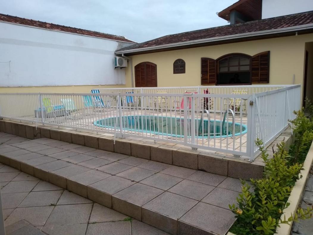 Casa Guaratuba Espacosa E Confortavel Exterior photo
